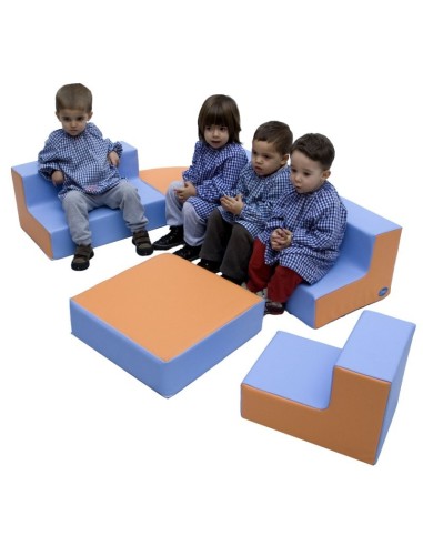 Puf cuadrado pequeño