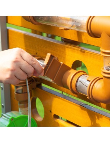 Muro de experimentación móvil con cañerías