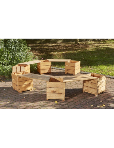 Espacio de reunión con jardineras