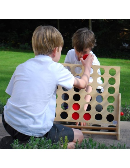 Cuatro en raya de madera