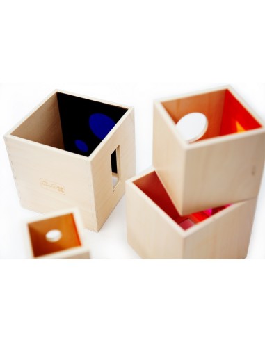 Cubos apilables translúcidos