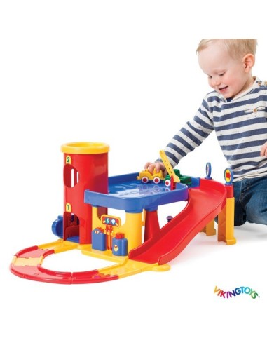 Mini garaje+3 vehículos+pistas